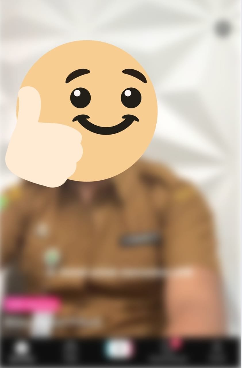 “ASN Protokoler Bupati Karawang Diduga Live TikTok Saat Jam Kerja, Disiplin Pegawai Dipertanyakan”