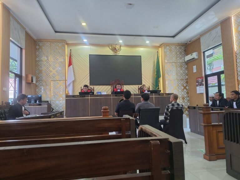 Sidang Kasus Pembunuhan Nenek Emot: Hakim Bongkar Kejanggalan Uang Rp80 Juta yang Raib