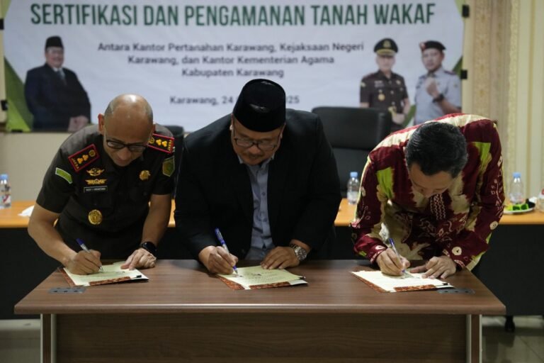 “JAWARA WAKAF”: Kejari Karawang Gaungkan Semangat Jaga Amanah dan Tegakkan Kepastian Hukum