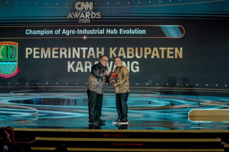 Selamat, Pemkab Karawang Raih Penghargaan Champion Of Agro – Industrial Hub Evolution Dalam Ajang CNN Indonesia Awards 2025