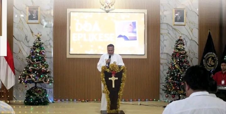 Kalapas Karawang Hadiri Ibadah Natal Warga Binaan, Tegaskan Hak Beribadah