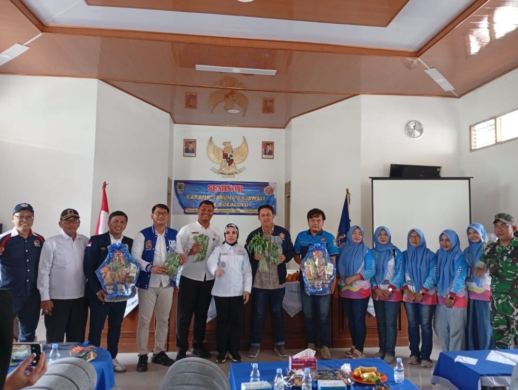 Seminar Pemberdayaan Pemuda di Sukaluyu Tekankan Peran Karang Taruna dalam Kemajuan Desa