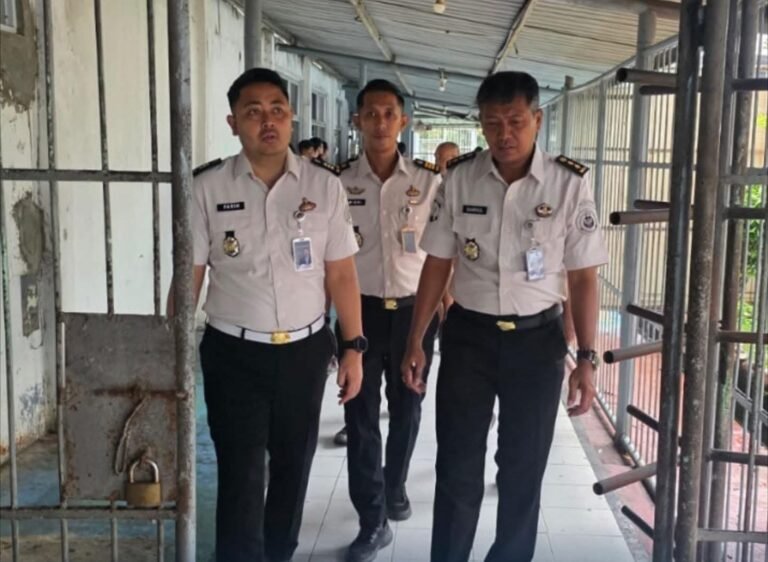 Deteksi Dini Gangguan Kamtib, Lapas Karawang Gelar Kontrol Blok Hunian