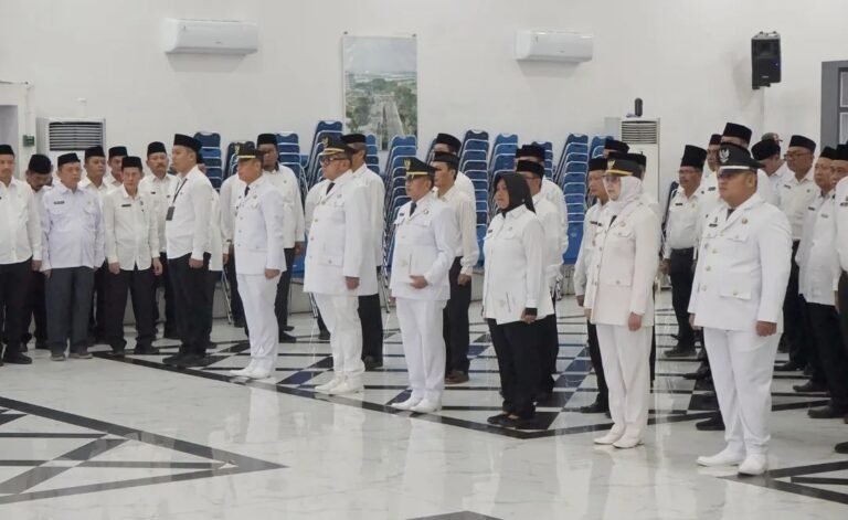 Pemkab Karawang Lantik 63 Pejabat Baru, Bupati Aep Dorong Kinerja Aparatur