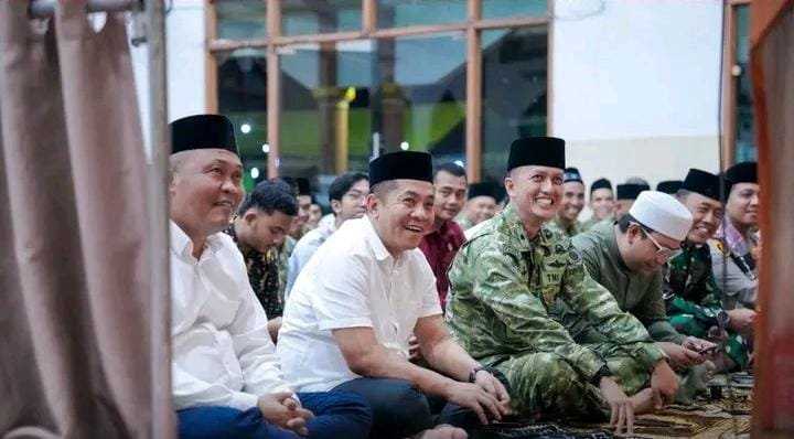 Yonif 305 Tengkorak Gelar Shalawat Bersama Perkuat Sinergi Pemda Karawang