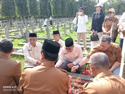 Ziarah Tokoh Pers Nasional, AMKI Karawang Tegaskan Pentingnya Sejarah Pers