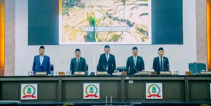 Rapat Paripurna DPRD Karawang Bahas LKPJ 2025 dan Pembentukan Tiga Pansus
