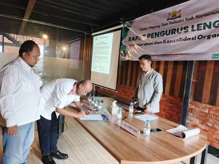 Pasca Wafatnya Emay Ahmad Maehi, KADIN Karawang Tunjuk Aris Susanto sebagai Pj Ketua