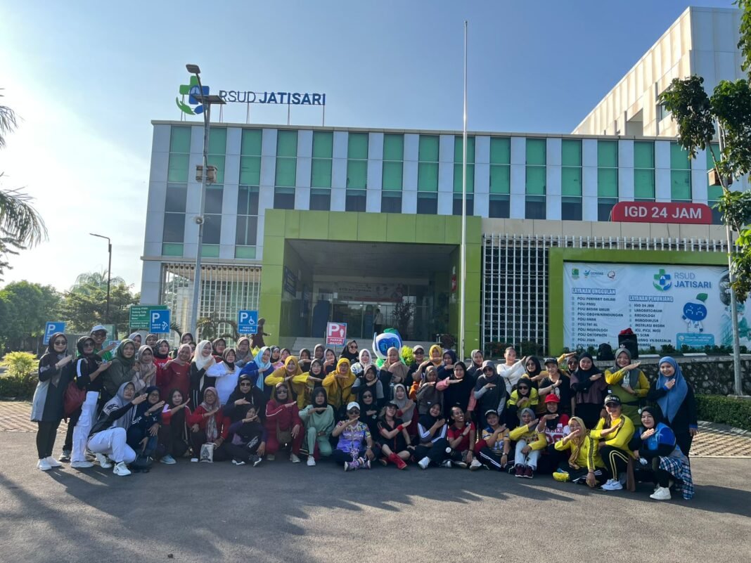 Senam Sehat dan Bugar Bersama RSUD Jatisari, Diikuti Staf dan Warga Karawang
