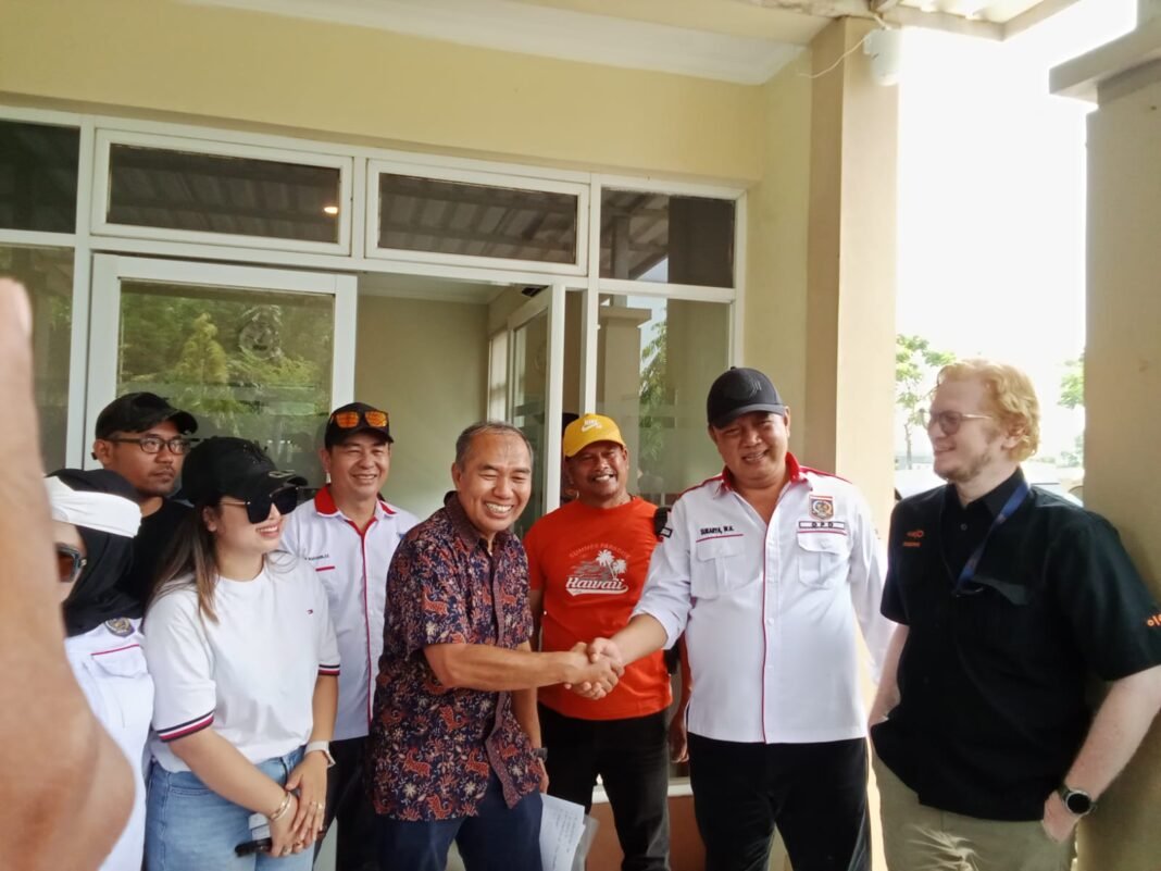 Mediasi Panas di Telukjambe Barat Berakhir Damai, APDESI Soroti Dugaan Kekerasan dan Kabel Ilegal