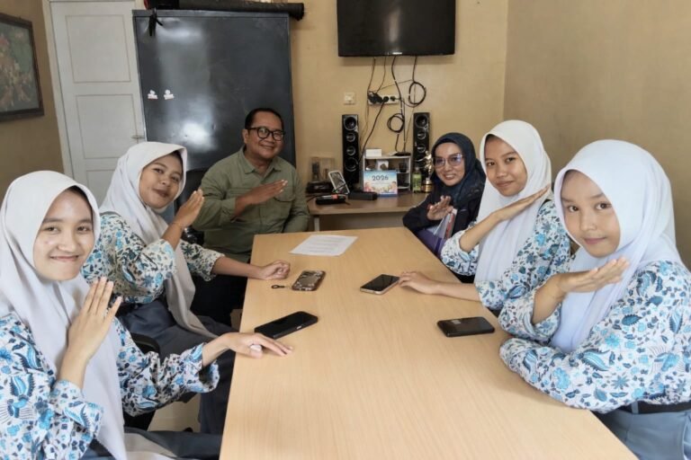 Kolaborasi Nyata Dunia Industri dan Sekolah, Siswa SMKN 2 PKL di Perusahaan Digital