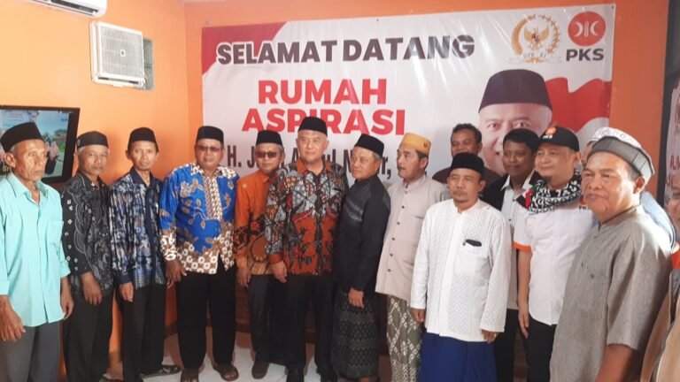 Resmikan Rumah Aspirasi, H. Jalal Abdul Nasir Siap Perjuangkan Solusi Pengangguran di Karawang
