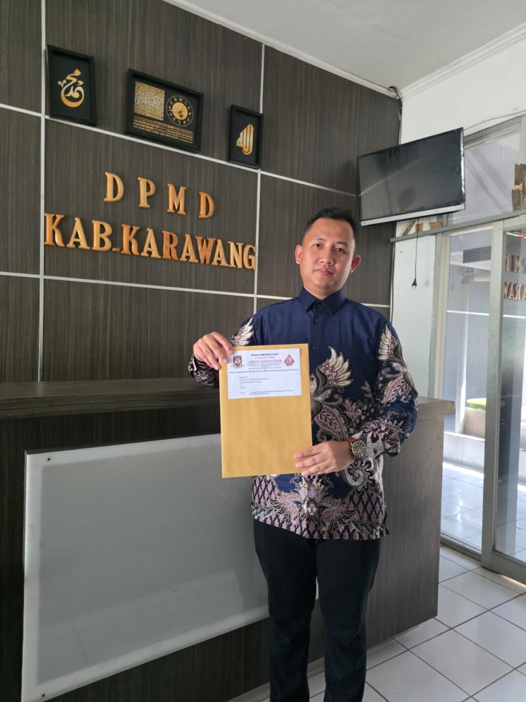 LBH Laskar NKRI Resmi Laporkan Kades Sumurkondang ke Bupati Karawang dan DPMD LBH Laskar NKRI Resmi Laporkan Kades Sumurkondang ke Bupati Karawang dan DPMD