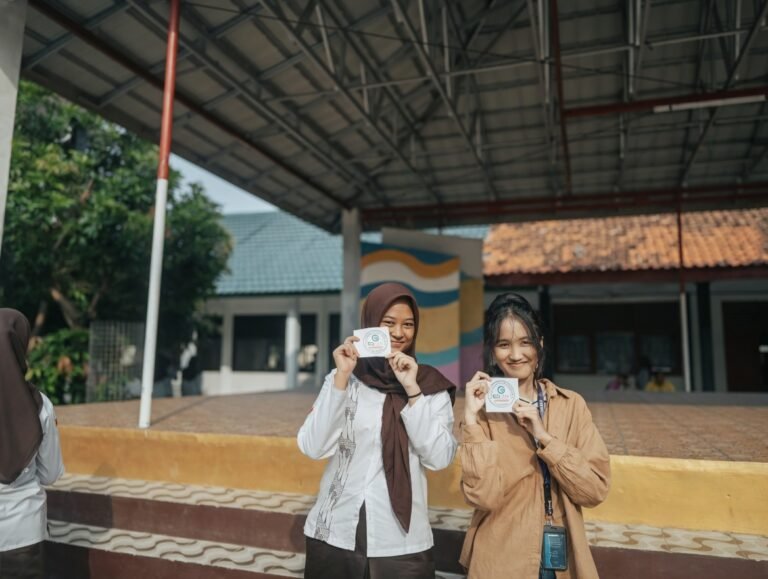 GOKAR Edukasi Pelajar Karawang tentang Transportasi Online Aman dan Modern