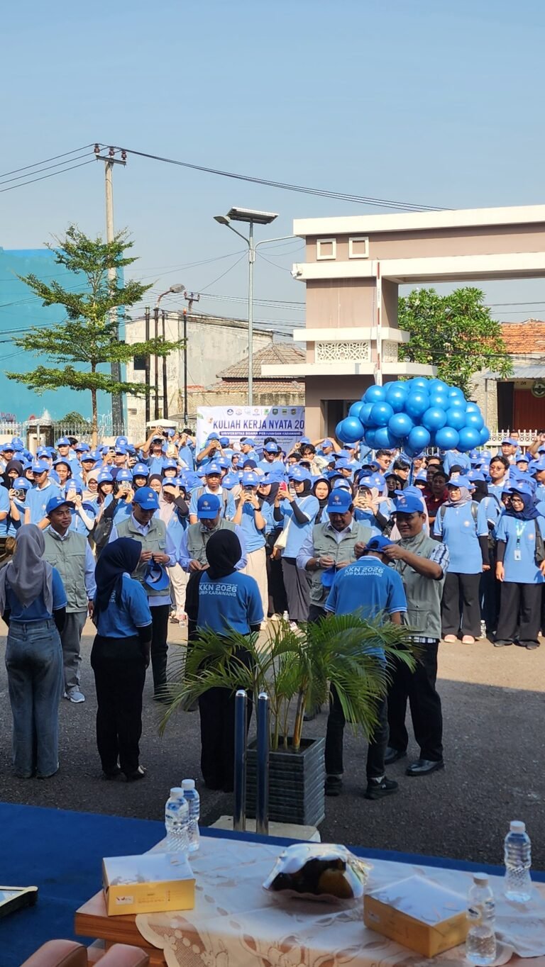 Rektor UBP Karawang Resmi Lepas 1.864 Mahasiswa KKN Ke-9, Ini Pesan Lengkapnya