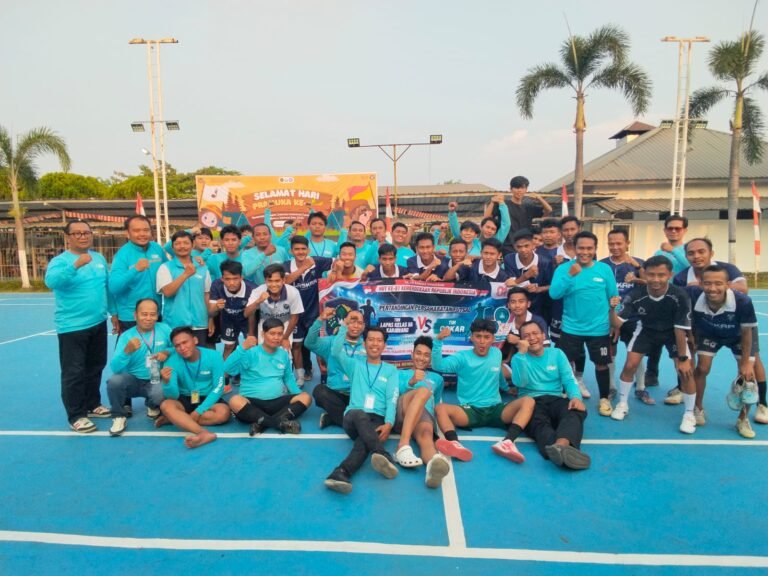 GOKAR Hadapi Warga Binaan Lapas Karawang dalam Futsal Persahabatan